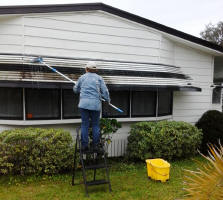 Mobile Home pressure washing in Avon Park, Florida